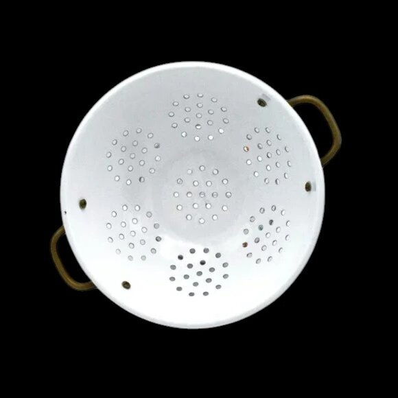 Vintage M. Kamenstein Inc. Colander White Enamel Floral Brass Handles - Picture 6 of 12